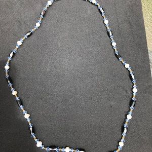 Necklace or bracelet